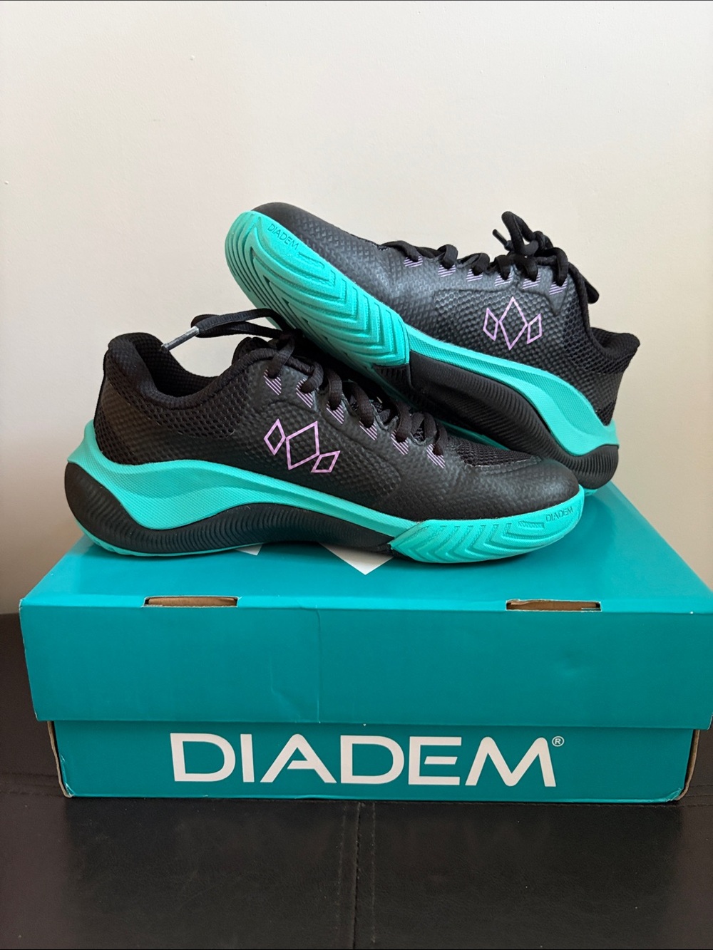 Diadem Black and Teal Pickleball Sneakers